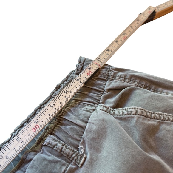 American Eagle Super Stretch Cargo Joggers Olive Green Women’s Size 16 in GUC - Picture 7 of 11